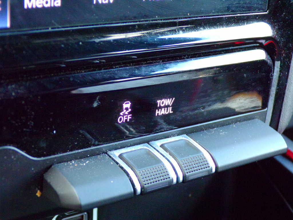 Used 2024 RAM 1500 Rebel w/ Rebel Level 1 Equipment Group AWD/4WD image 21