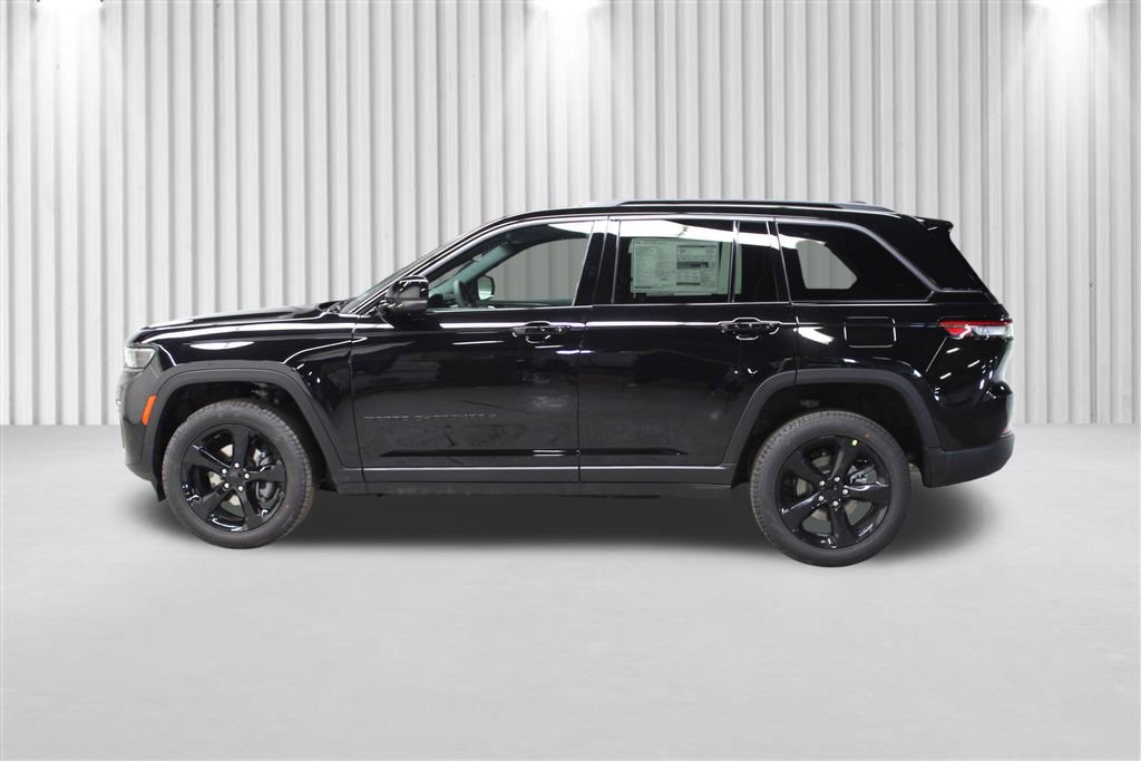 New 2026 Jeep Grand Cherokee Limited w/ Limited Altitude Package image 7