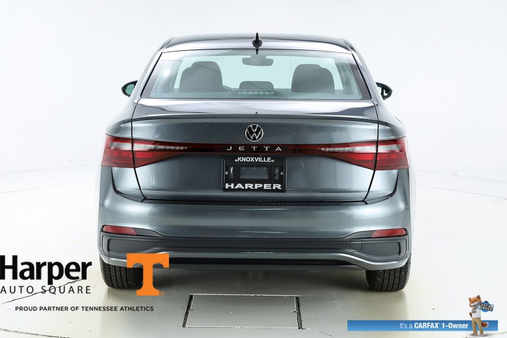 Used 2025 Volkswagen Jetta S image 8