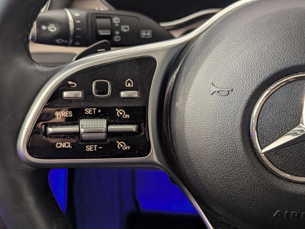 Used 2020 Mercedes-Benz GLC 300 image 39