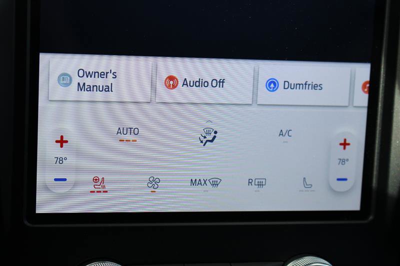 Used 2022 Ford Edge Titanium w/ Equipment Group 301A image 16