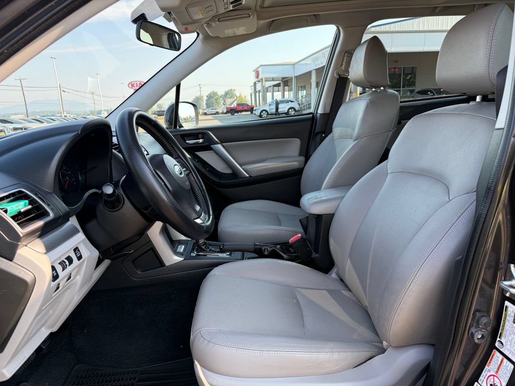 Used 2016 Subaru Forester 2.5i Touring w/ Eyesight & Navigation System AWD/4WD image 16