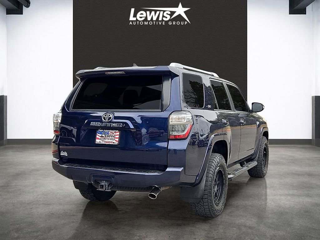 Used 2018 Toyota 4Runner SR5 Premium AWD/4WD image 4