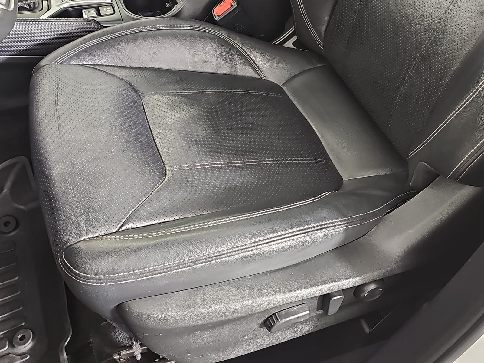 Used 2022 Subaru Forester Touring AWD/4WD image 26