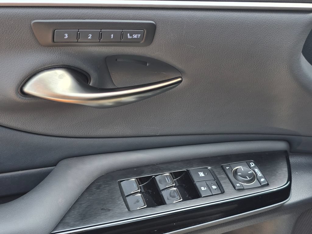 Used 2025 Lexus ES 350 w/ Premium Package FWD image 21