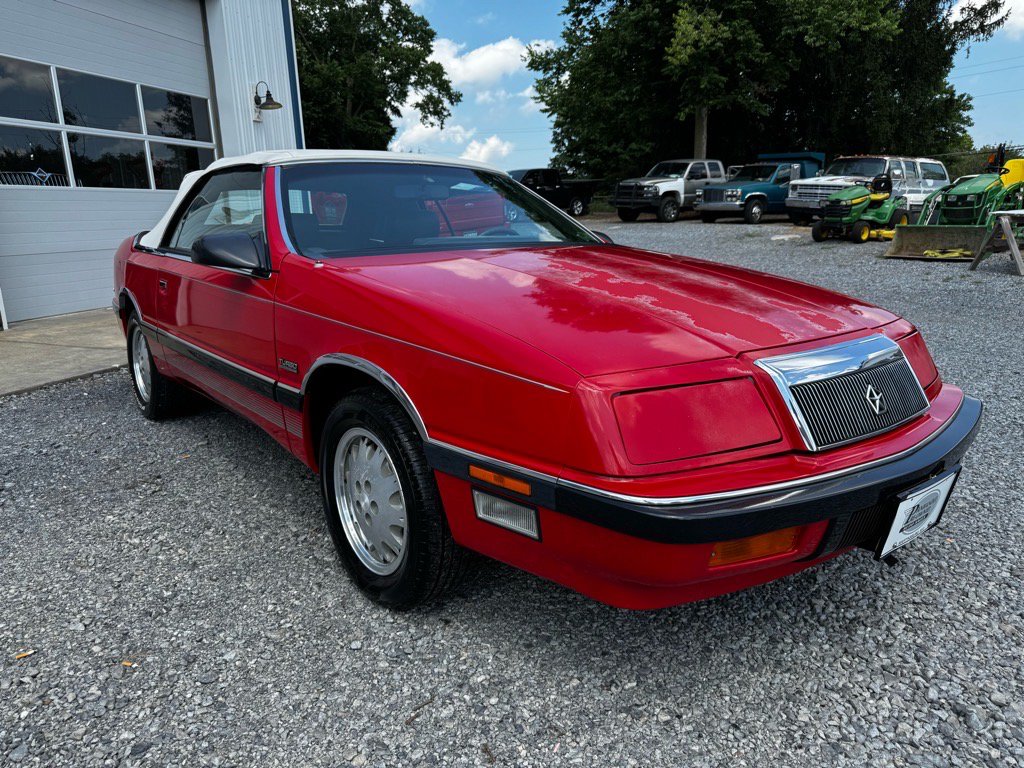Used 1989 Chrysler LeBaron Premium FWD image 2