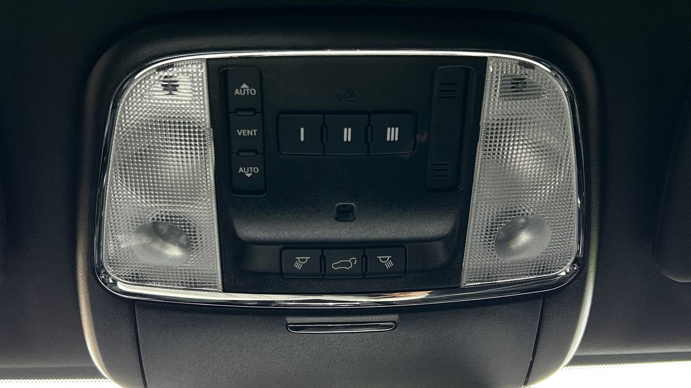 Used 2020 Dodge Durango SRT w/ Technology Group image 41