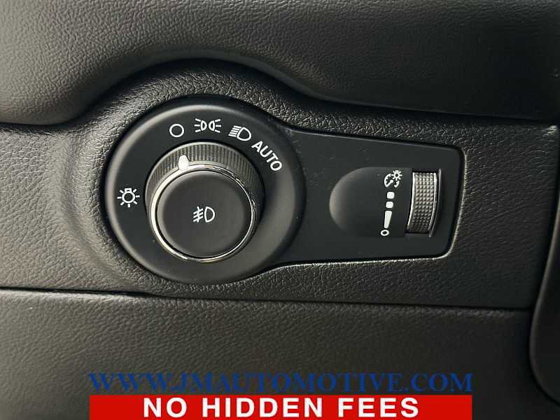 Used 2022 Dodge Durango R/T w/ Trailer Tow Group IV image 37