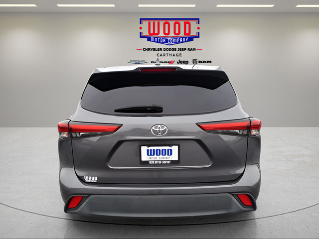 Used 2021 Toyota Highlander XLE AWD/4WD image 5