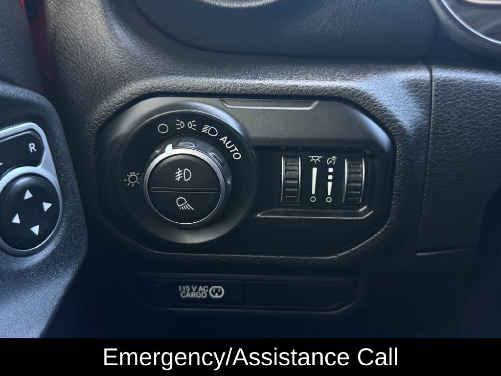 Used 2020 Jeep Gladiator Overland AWD/4WD image 28