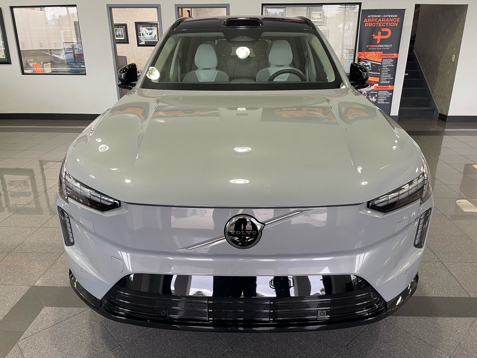 Used 2025 Volvo EX90 Ultra AWD/4WD image 9