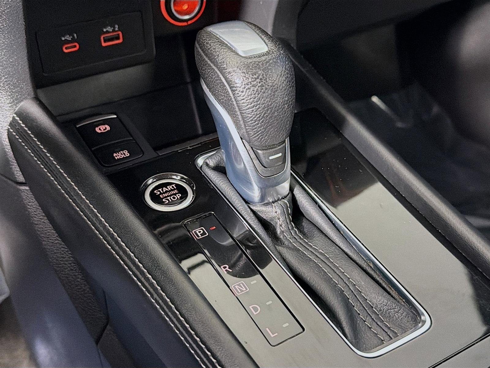 Used 2021 Nissan Kicks SR image 18