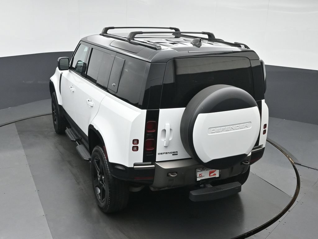 Used 2023 Land Rover Defender 110 X-Dynamic SE AWD/4WD image 36