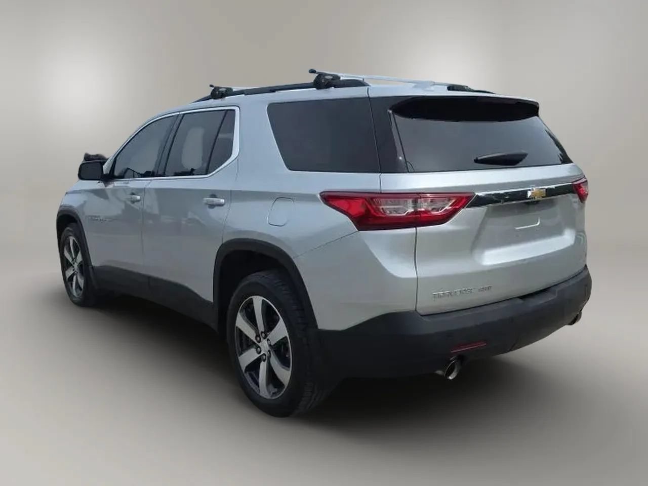 Used 2019 Chevrolet Traverse LT w/ LT Premium Package AWD/4WD image 6