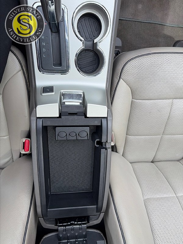 Used 2010 Lincoln MKX AWD image 24