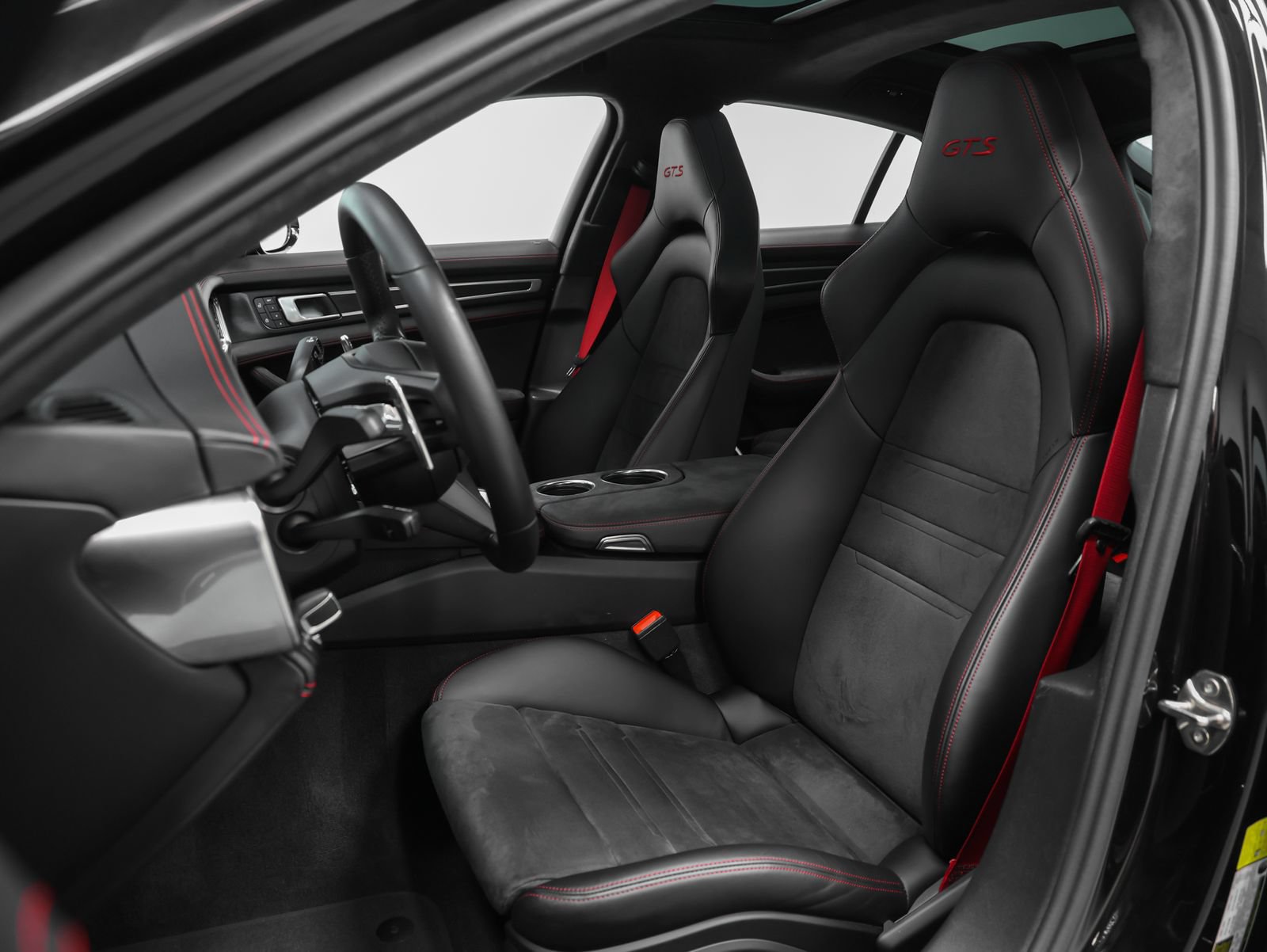 Certified 2023 Porsche Panamera GTS AWD/4WD image 5