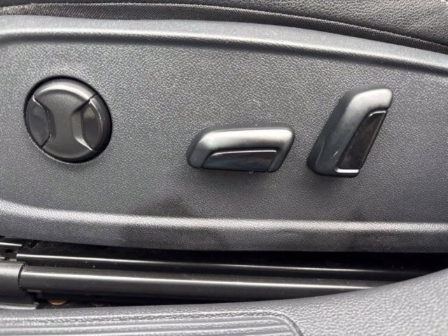 Used 2024 Volkswagen Jetta SE FWD image 16