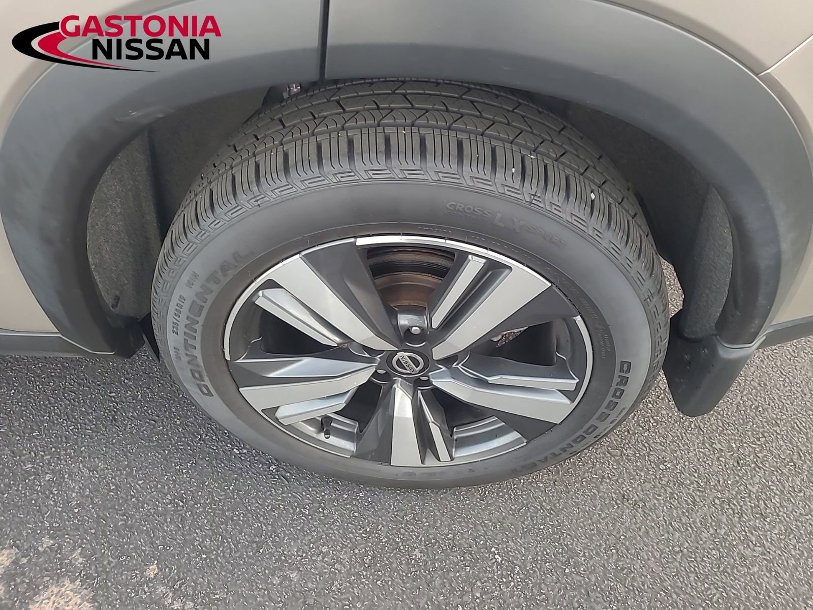 Used 2021 Nissan Rogue SL w/ Premium Package image 17