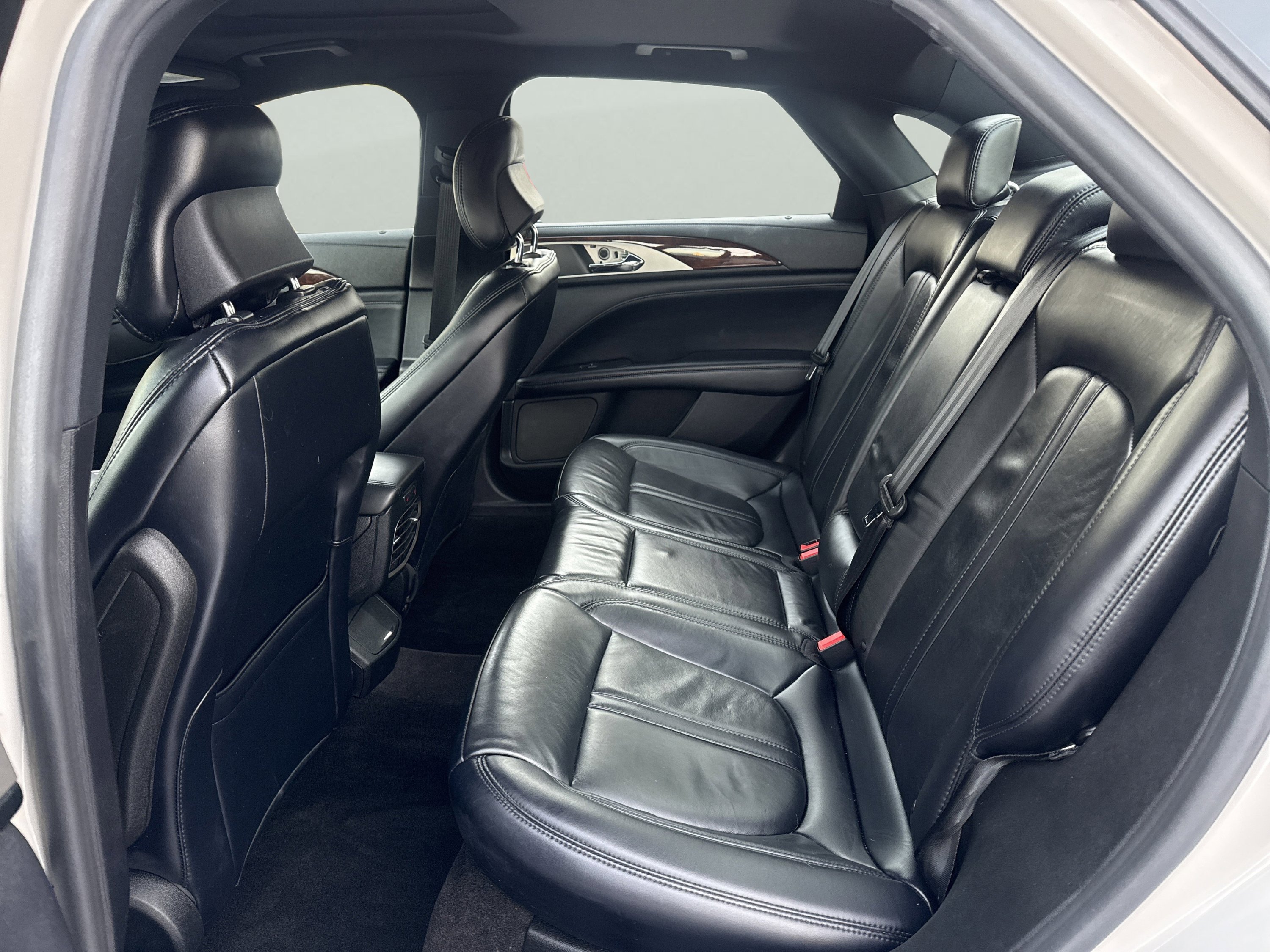 Used 2019 Lincoln MKZ Reserve w/ Reserve Plus Package image 11