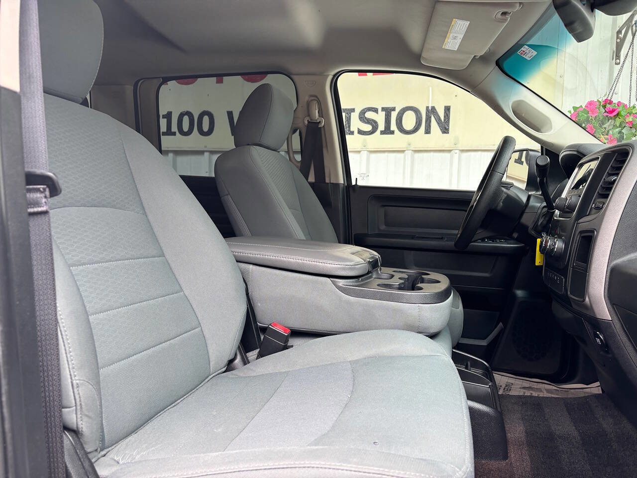 Used 2016 RAM 2500 Tradesman w/ Chrome Appearance Group image 16