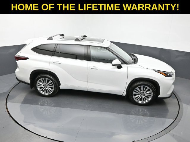 Used 2025 Toyota Highlander Platinum AWD/4WD image 58