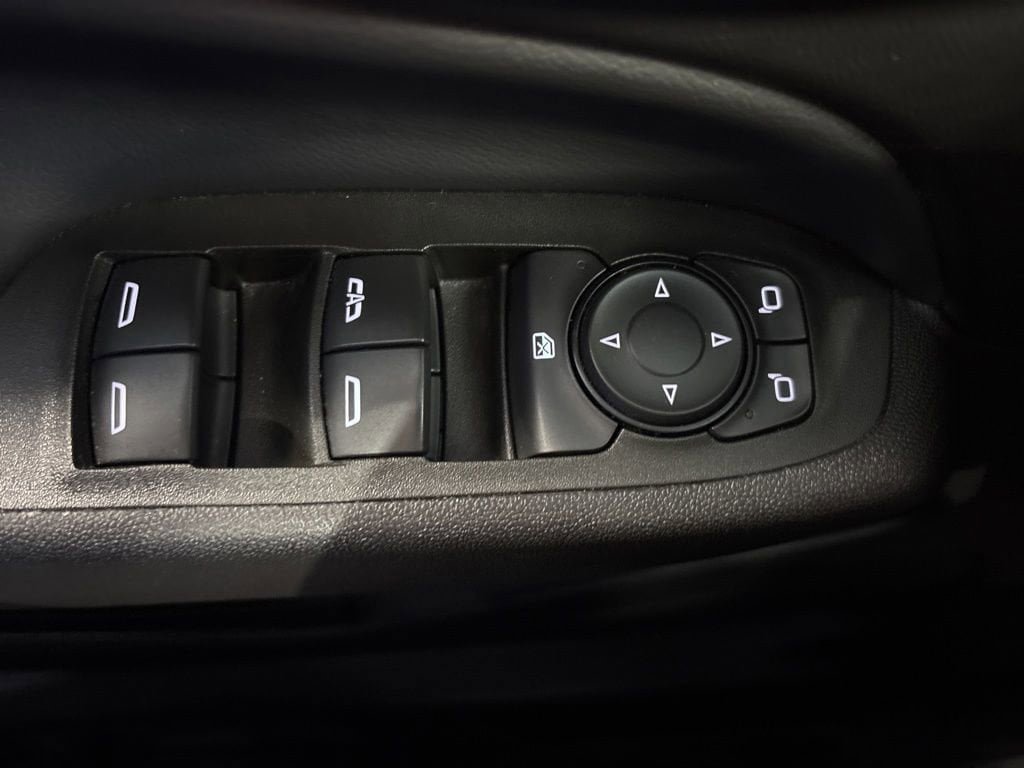 Certified 2024 Chevrolet Equinox LT FWD image 23