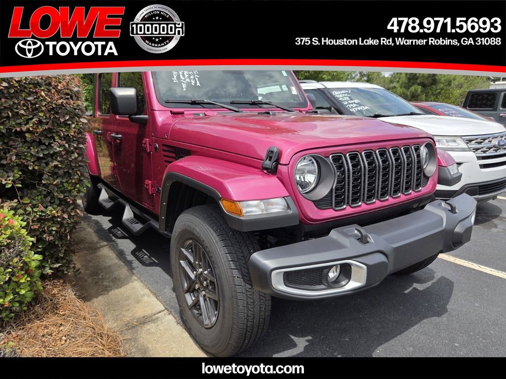 Used 2024 Jeep Gladiator Sport AWD/4WD image 1