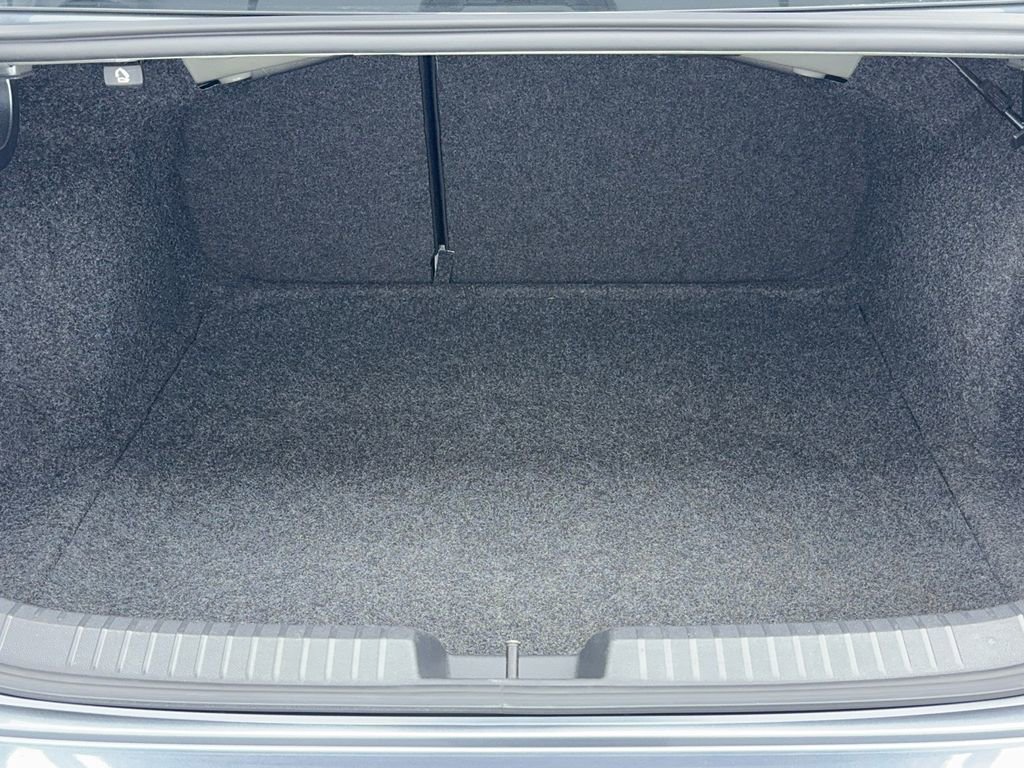 Used 2020 Volkswagen Jetta S image 12