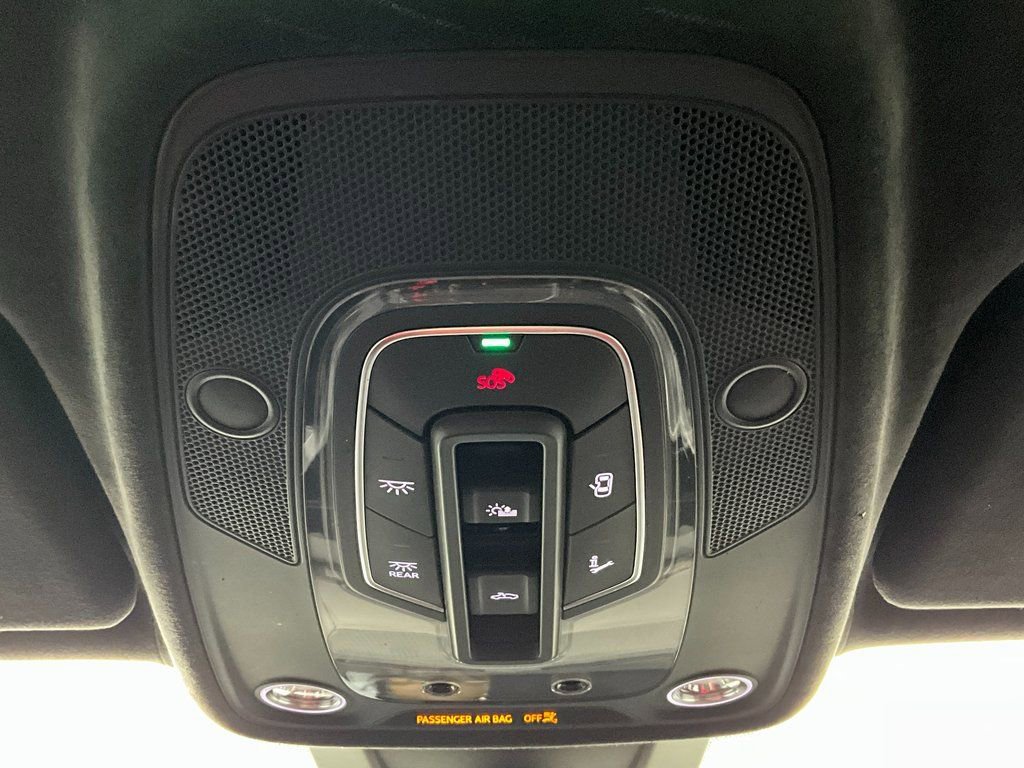 Used 2020 Lamborghini Urus image 13