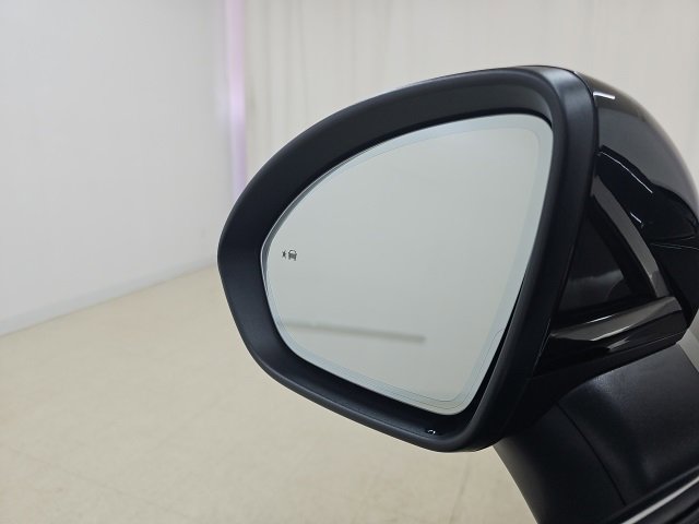 Used 2025 Buick Envision Preferred image 12