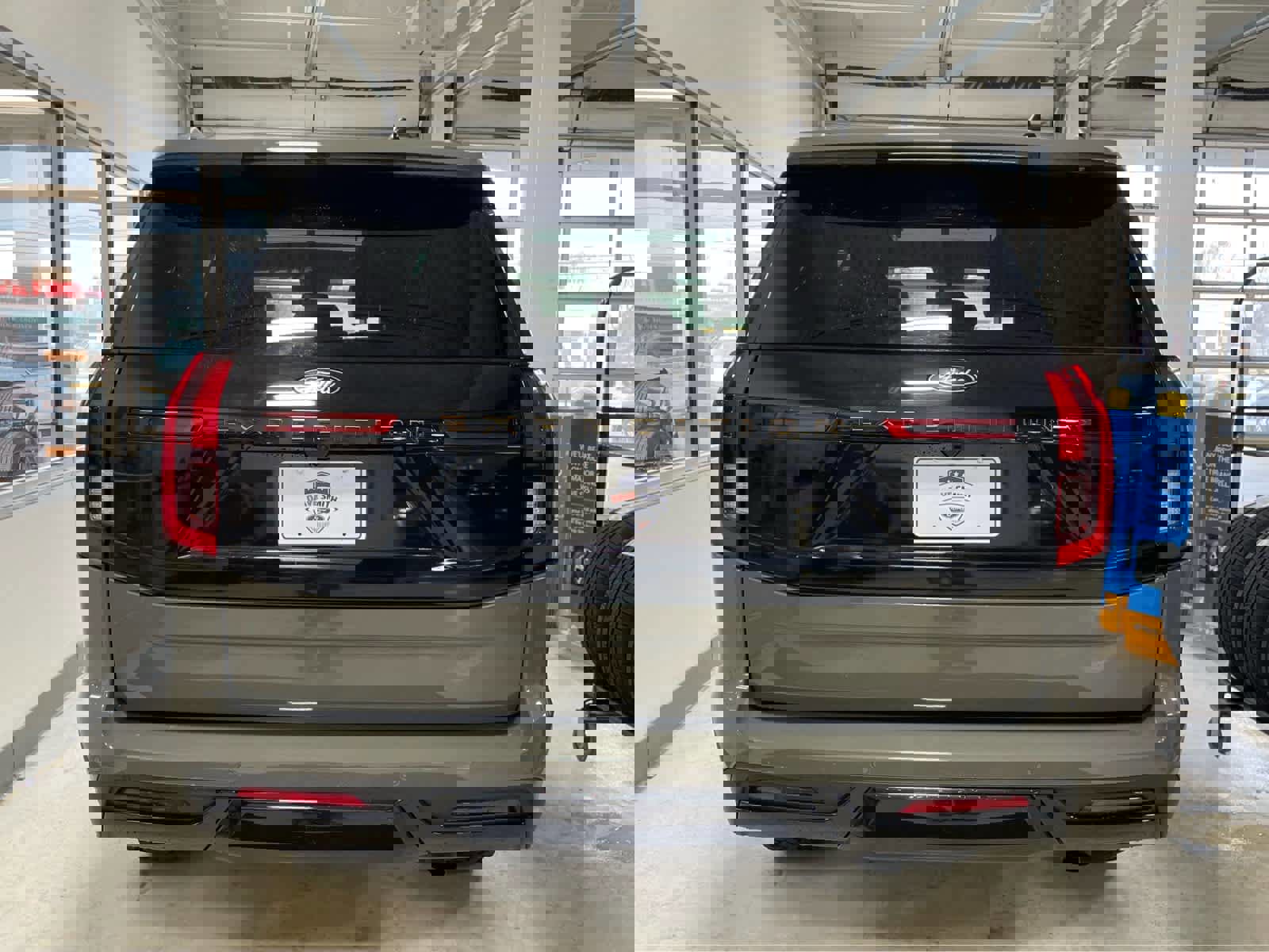 Used 2025 Ford Expedition Tremor AWD/4WD image 7