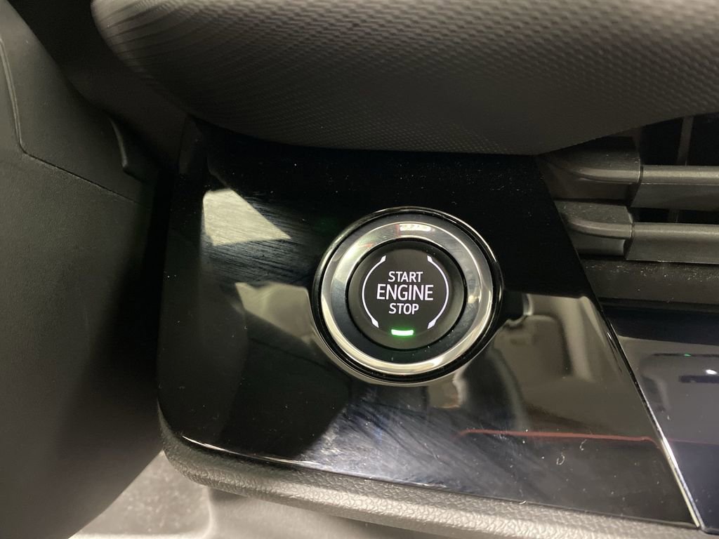 Certified 2025 Buick Envision Preferred image 19