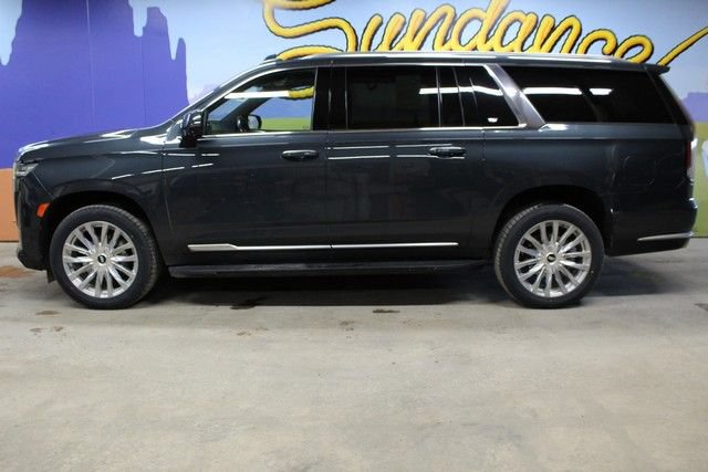 Certified 2022 Cadillac Escalade ESV Premium Luxury AWD/4WD image 8