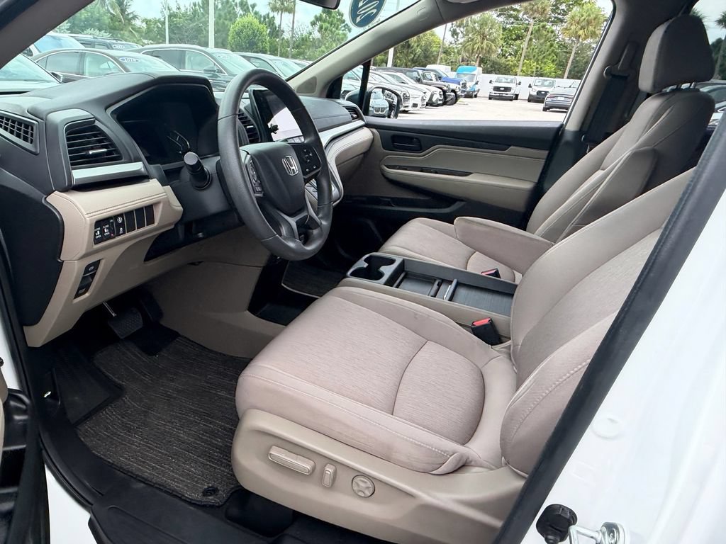Used 2022 Honda Odyssey EX image 11
