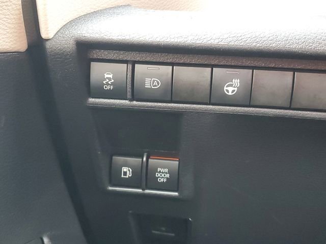 Used 2024 Toyota Sienna LE FWD image 20