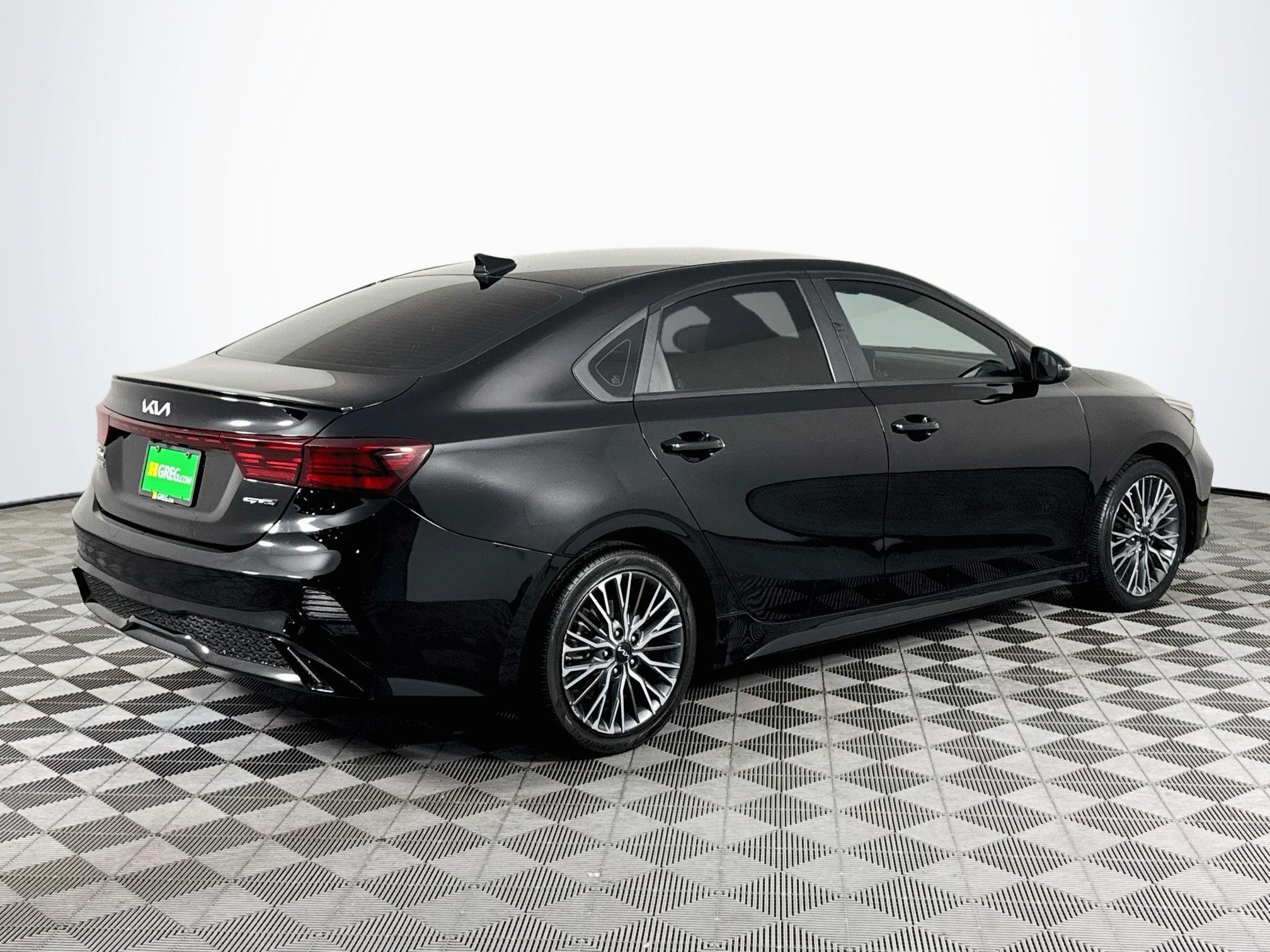 Used 2023 Kia Forte GT-Line w/ GT-Line Technology Package FWD image 8