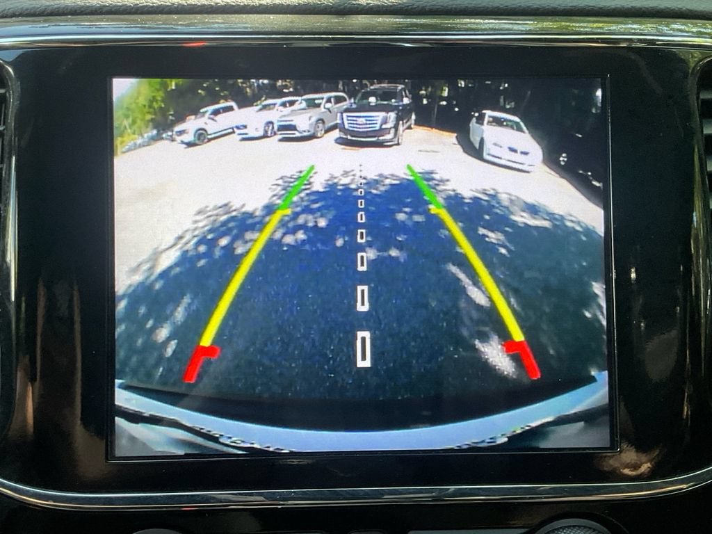 Used 2019 Jeep Grand Cherokee Laredo w/ Laredo X Package AWD/4WD image 22