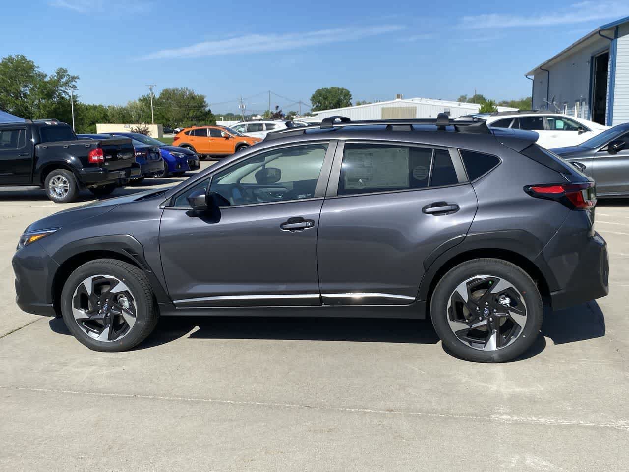Used 2025 Subaru Crosstrek 2.5i Limited w/ Crosstrek Mirror Package image 3
