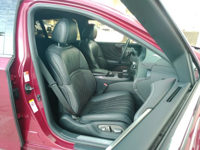 Used 2018 Lexus LS 500 w/ Interior Upgrade Package RWD image 20