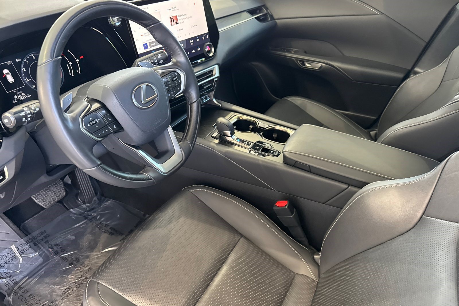 Certified 2024 Lexus RX 350 Premium w/ Accessory Package (Z1) FWD image 11