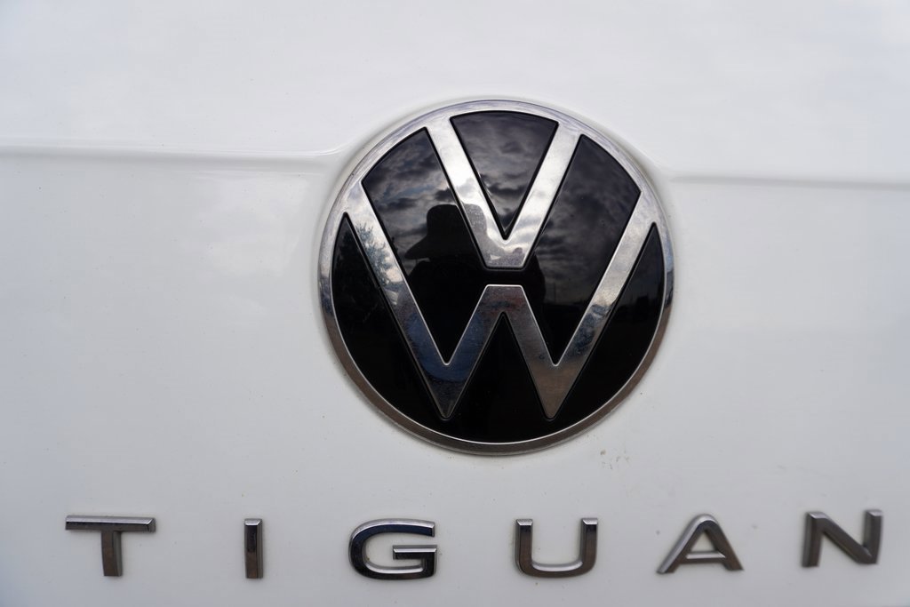 Used 2024 Volkswagen Tiguan Wolfsburg Edition image 29