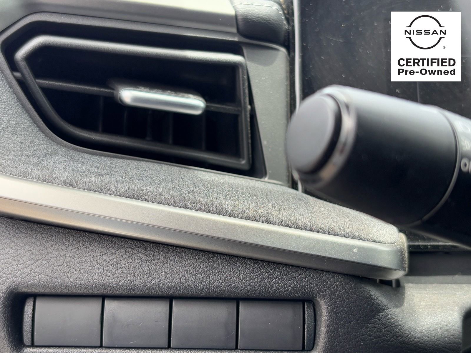 Certified 2025 Nissan Kicks SV w/ SV Premium Package AWD/4WD image 26