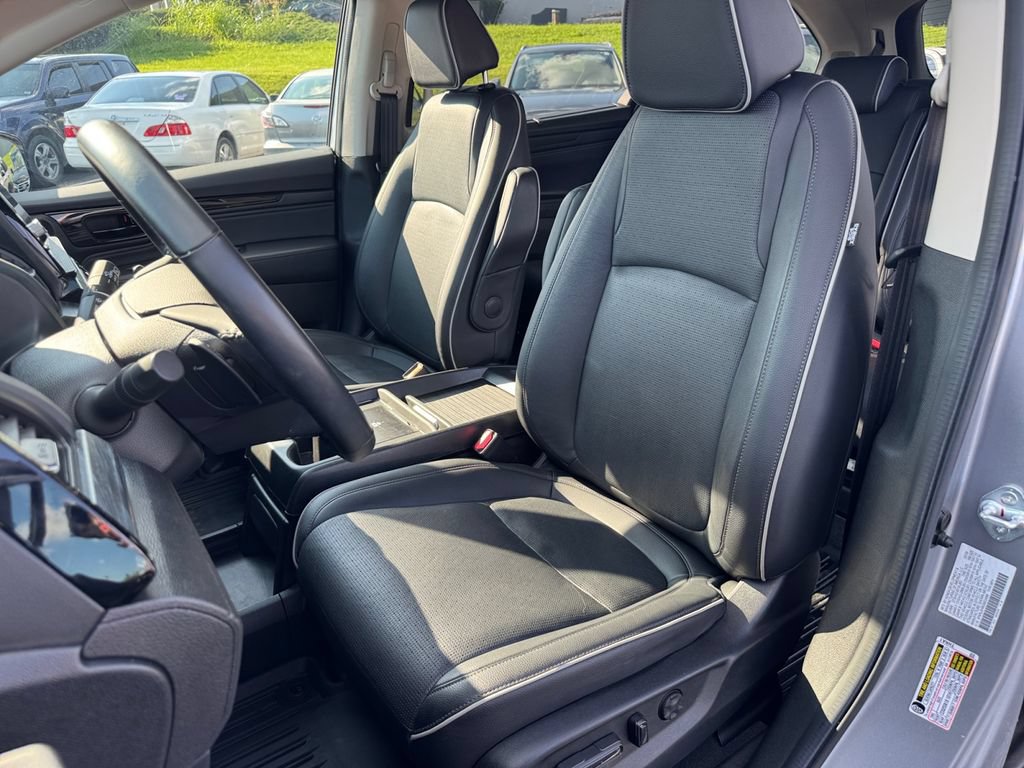 Certified 2025 Honda Odyssey Elite image 17