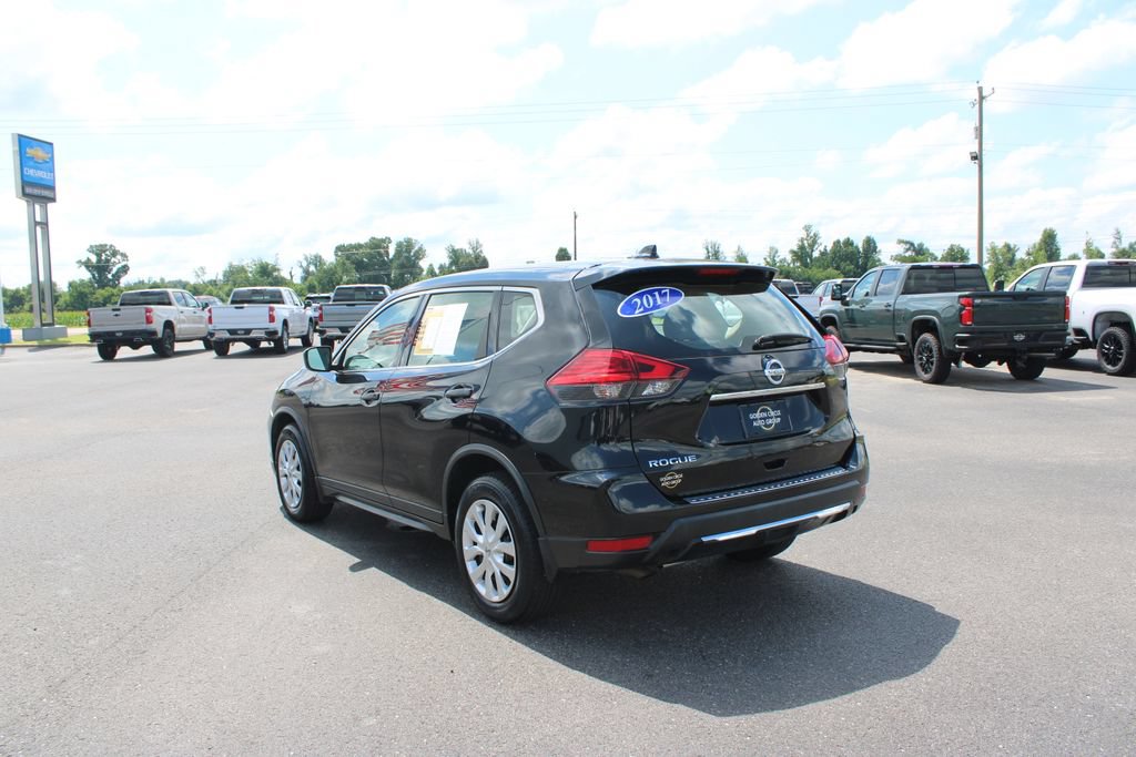 Used 2017 Nissan Rogue S FWD image 7