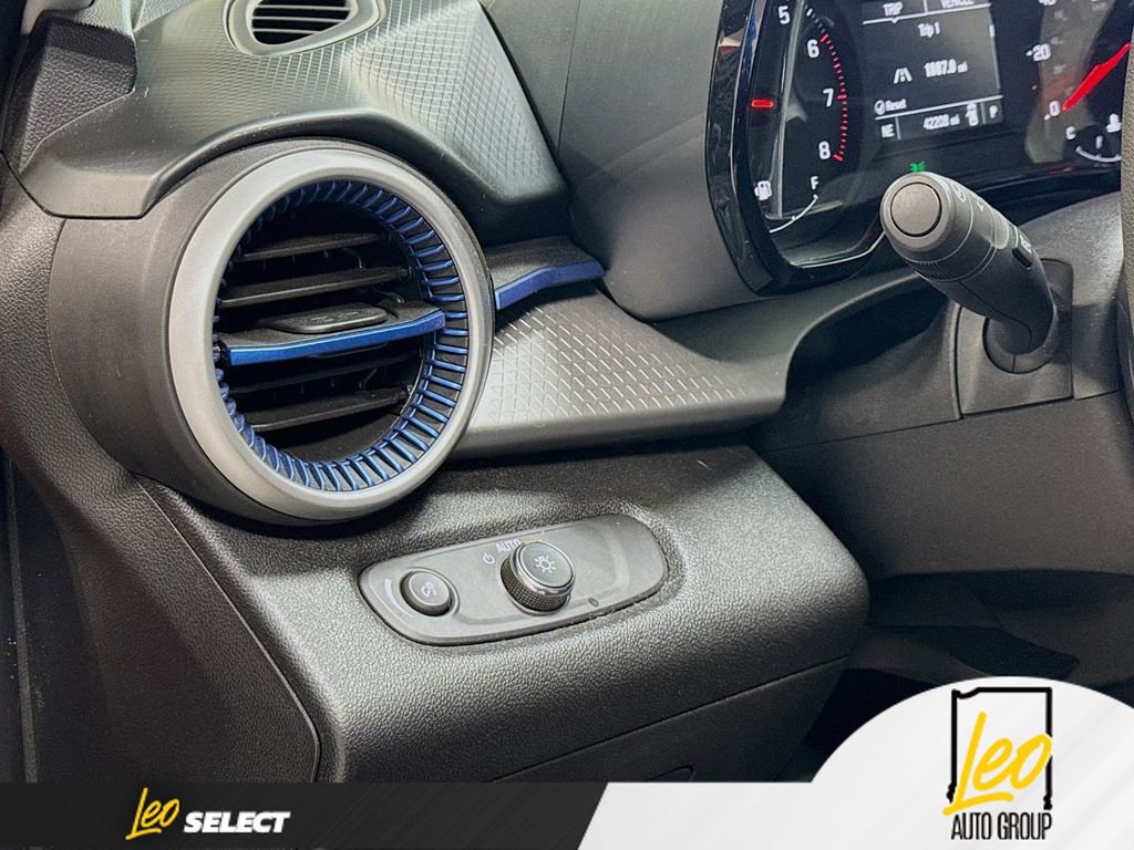 Used 2024 Chevrolet Trax LS w/ LS Convenience Package FWD image 10