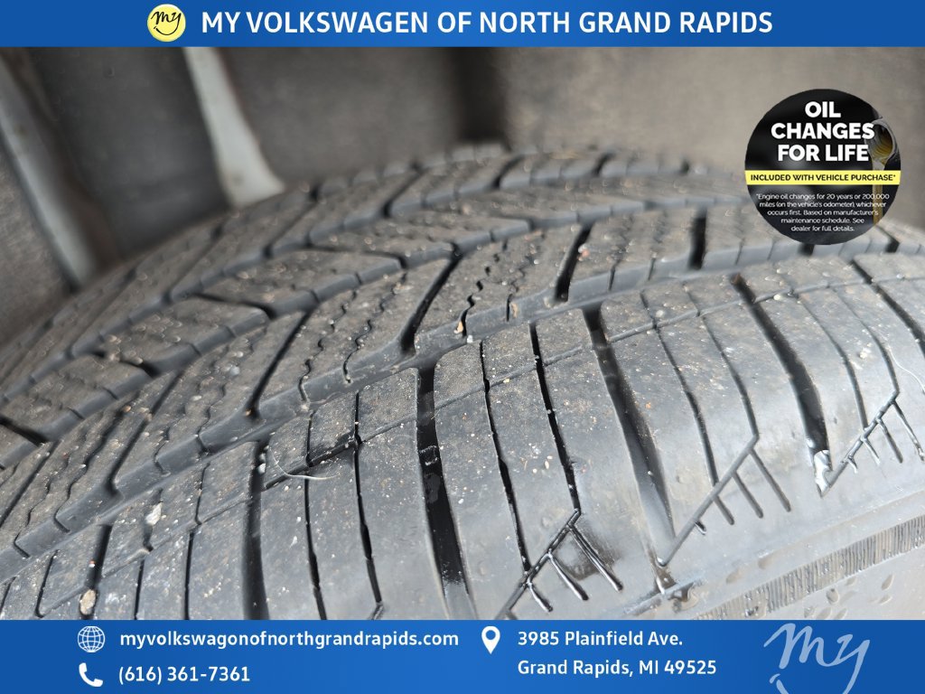 Used 2023 Volkswagen Taos SE FWD image 34