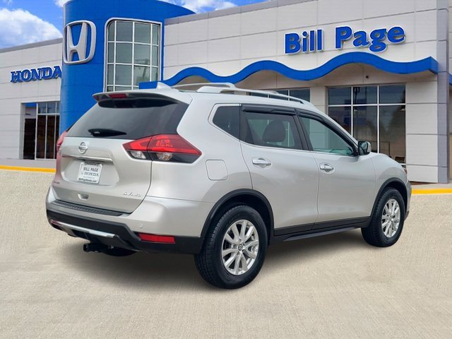 Used 2020 Nissan Rogue SV image 6