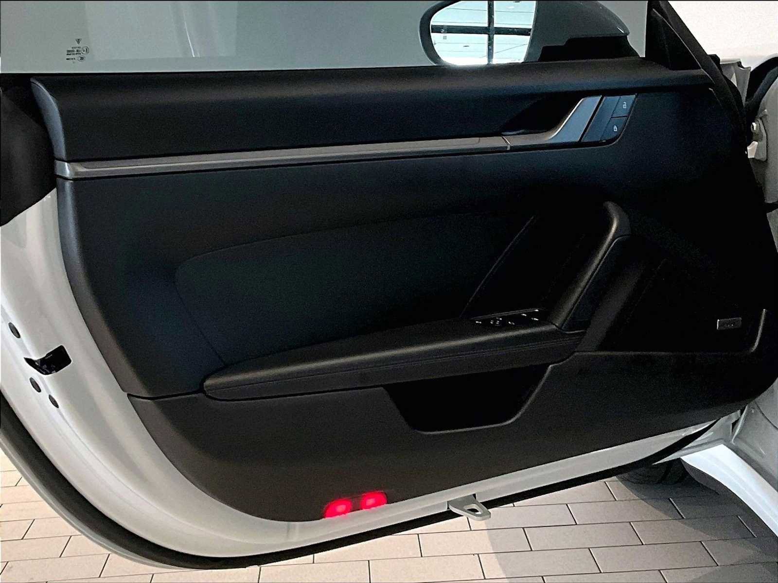 Used 2022 Porsche 911 Carrera S image 25