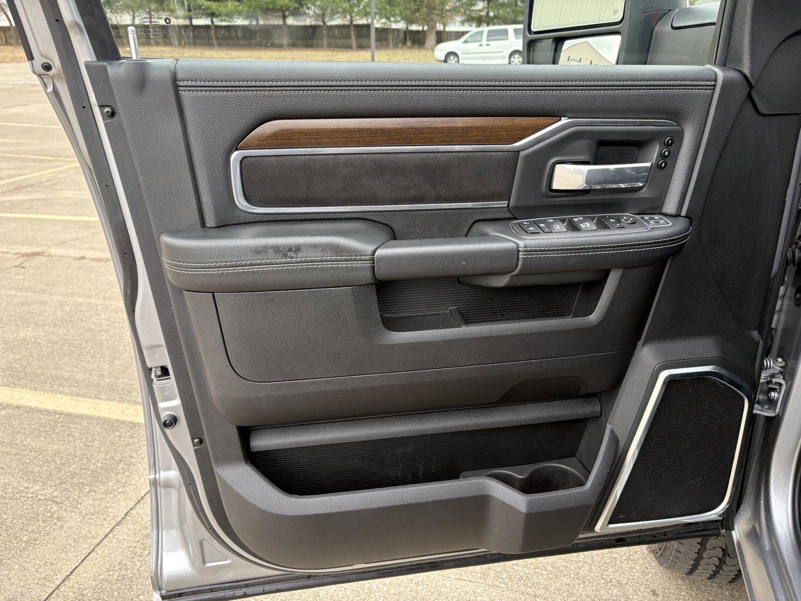 Used 2024 RAM 2500 Laramie image 3