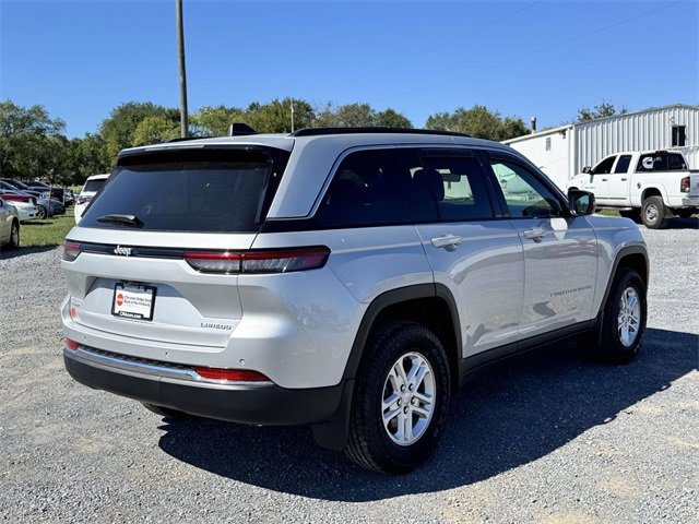 New 2025 Jeep Grand Cherokee Laredo w/ Luxury Tech Group I image 19